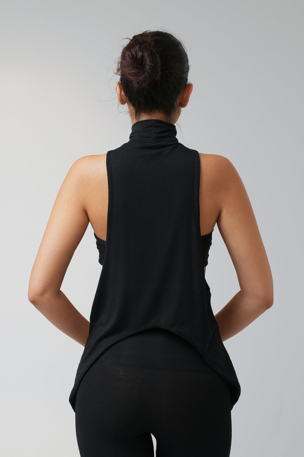 The High-Neck Tank